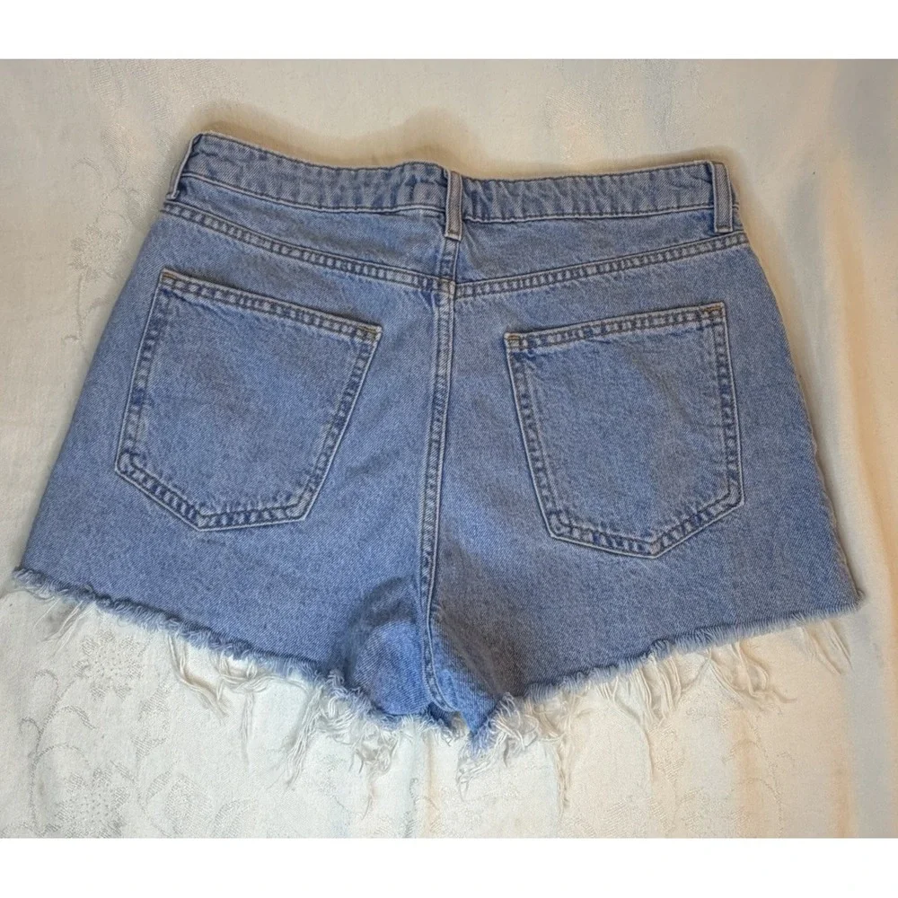 Forever 21 Womens Cutoffs Denim Jean Shorts Size 28 Light Wash